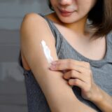 脱毛クリームを使うとムダ毛はだんだん薄くなる？ムダ毛を薄くするなら脱毛サロンが効果的！